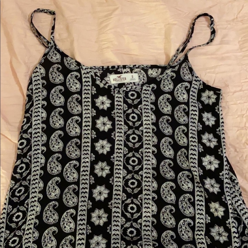 Black and White Hollister Tank